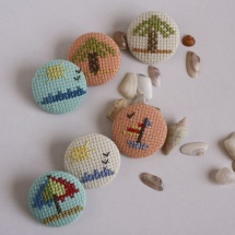 Hand embroidered summer brooches