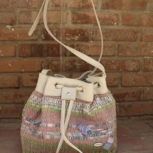 Woven Shoulder bag with stripes and Beige leather
