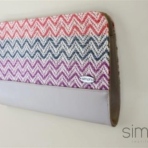 Woven clutch with zic zac pattern