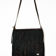 Woven fringed shoulder bag in black and copper